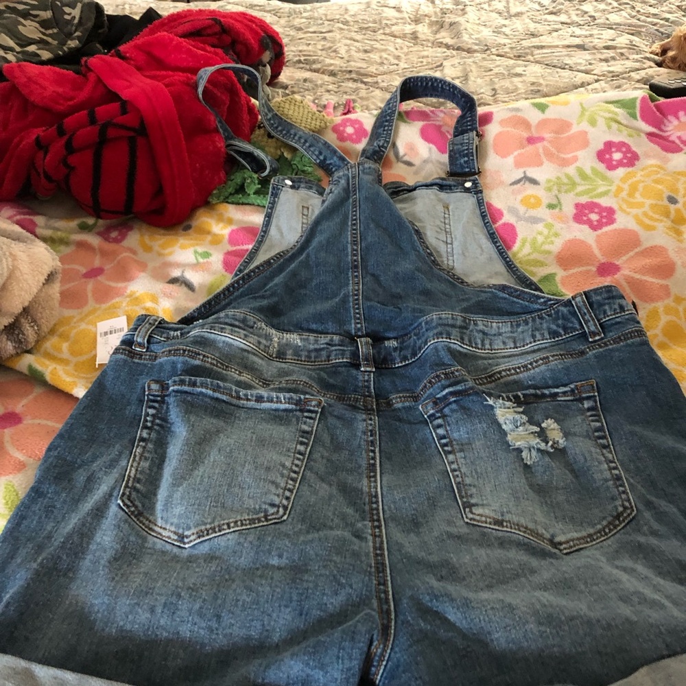 Don’t wear. Never worn. Jean overall